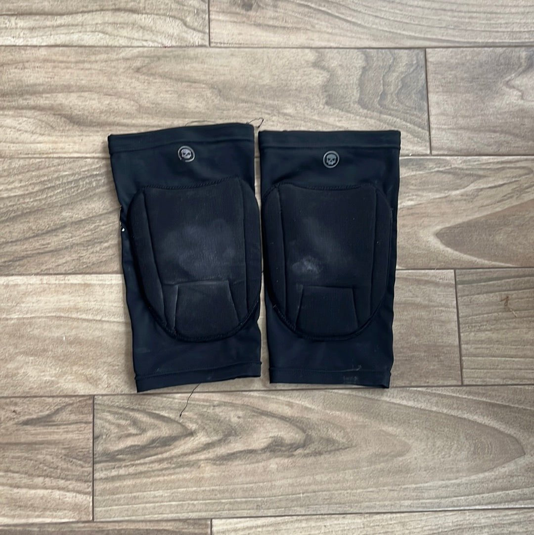 Infamous knee pads - P8Ball - Buy, Sell, Trade